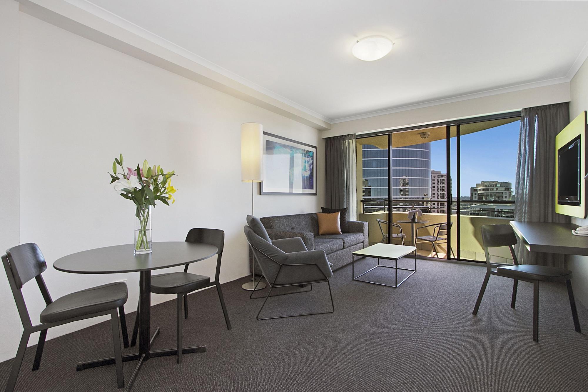 Mantra Parramatta Sidney Exterior foto